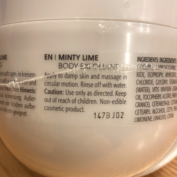 M. Asam minty lime peeling cream - 300 grams - Picture 2 of 3